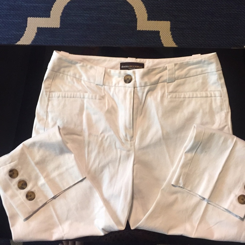 Dana Buchman Signature Capri pants size 6